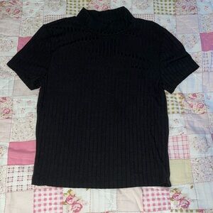 Mock-neck cropped t-shirt